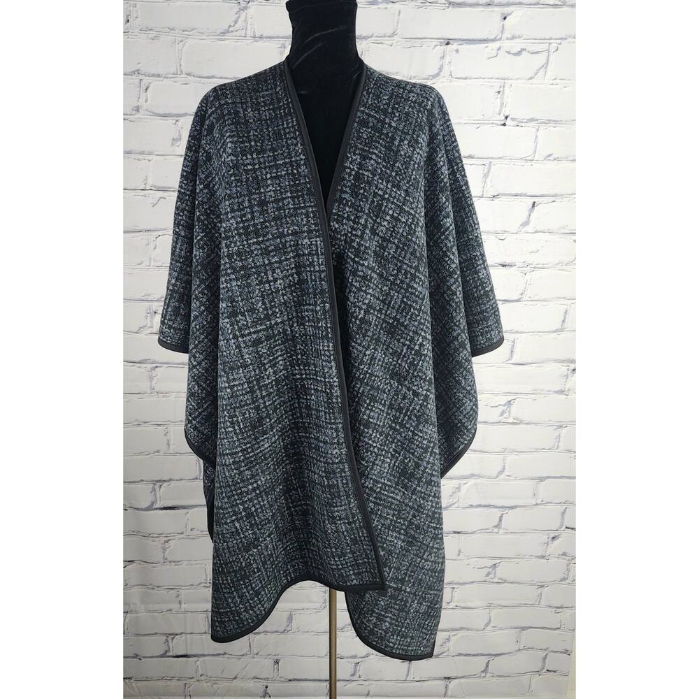 Ike Behar Wrap Womens Cozy Shawl Poncho Reversible Knit Black Cabincore career